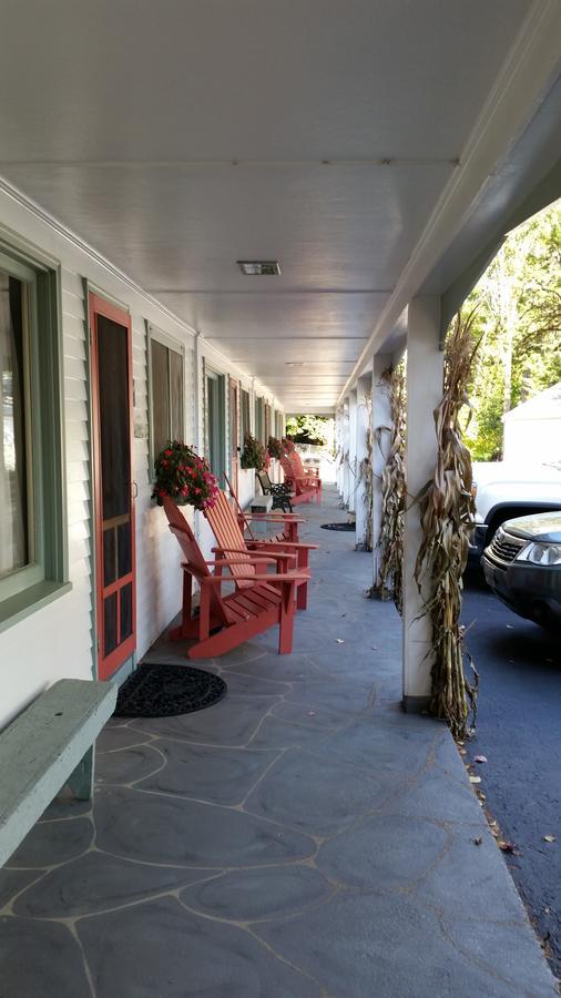 Cottage Place On Squam Lake - Suites Holderness Esterno foto